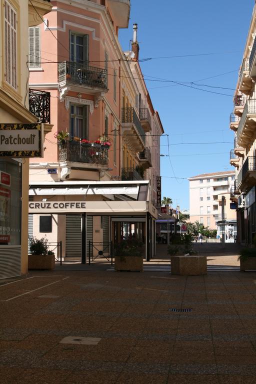 Le Prado De St Raph 2* Saint-Raphael (Var)